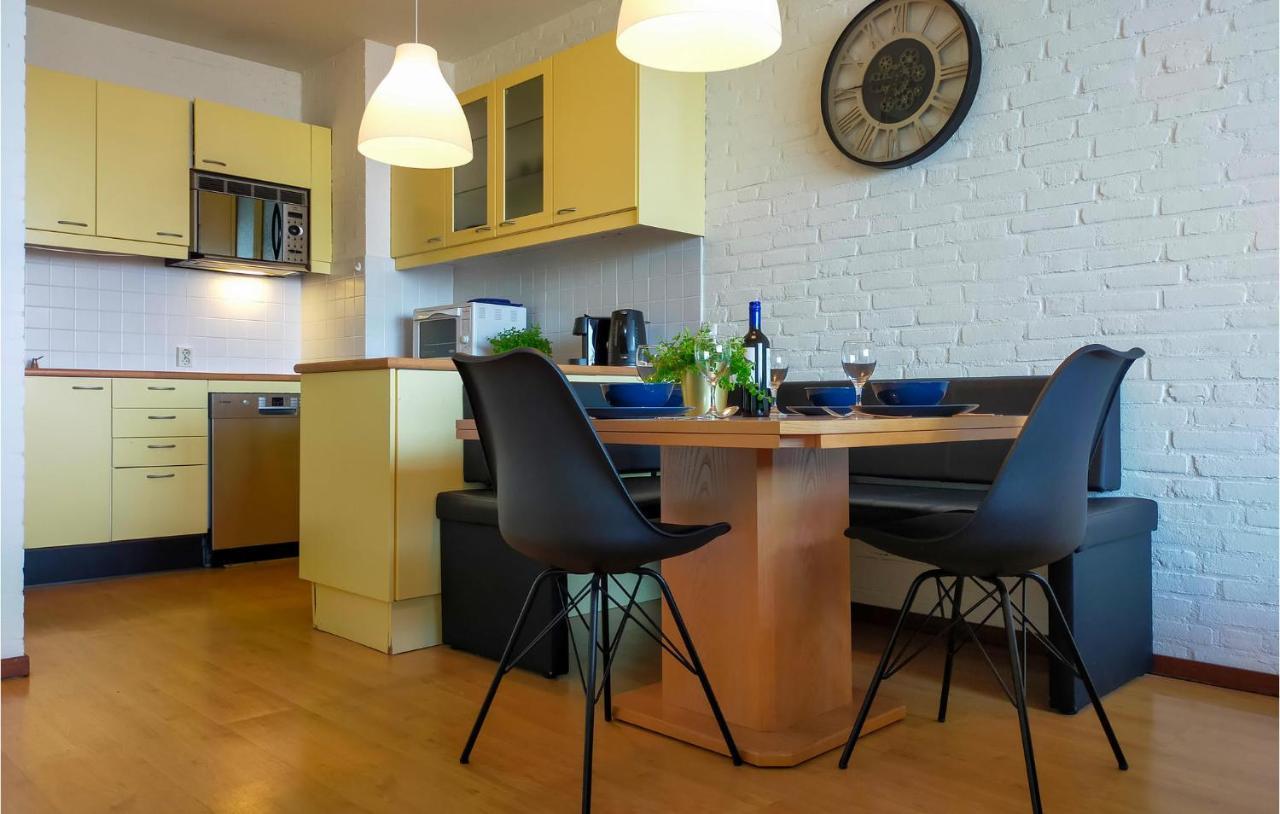 Beautiful Home In Bruinisse With Kitchen 외부 사진